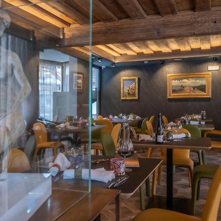 Locanda Degli Artisti Art Hotel Canazei Extérieur photo