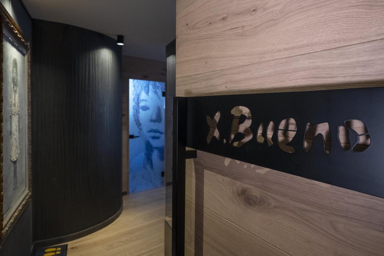 Locanda Degli Artisti Art Hotel Canazei Extérieur photo