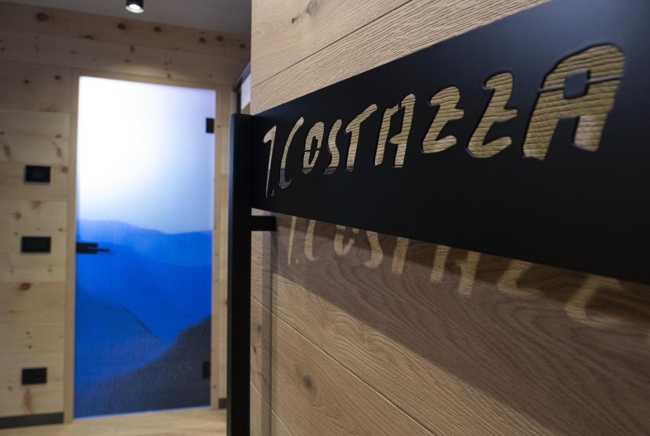 Locanda Degli Artisti Art Hotel Canazei Extérieur photo