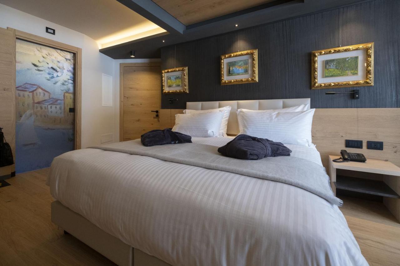 Locanda Degli Artisti Art Hotel Canazei Extérieur photo