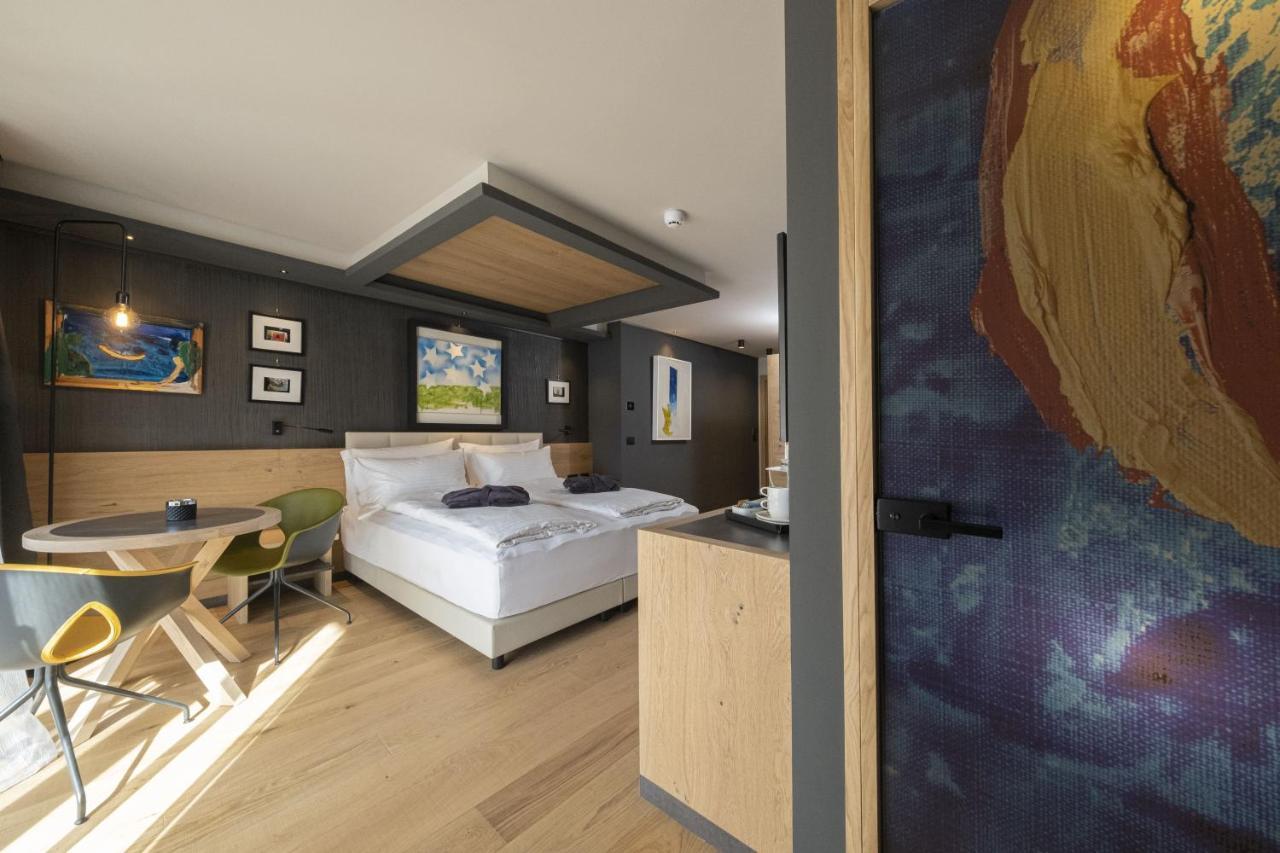 Locanda Degli Artisti Art Hotel Canazei Extérieur photo