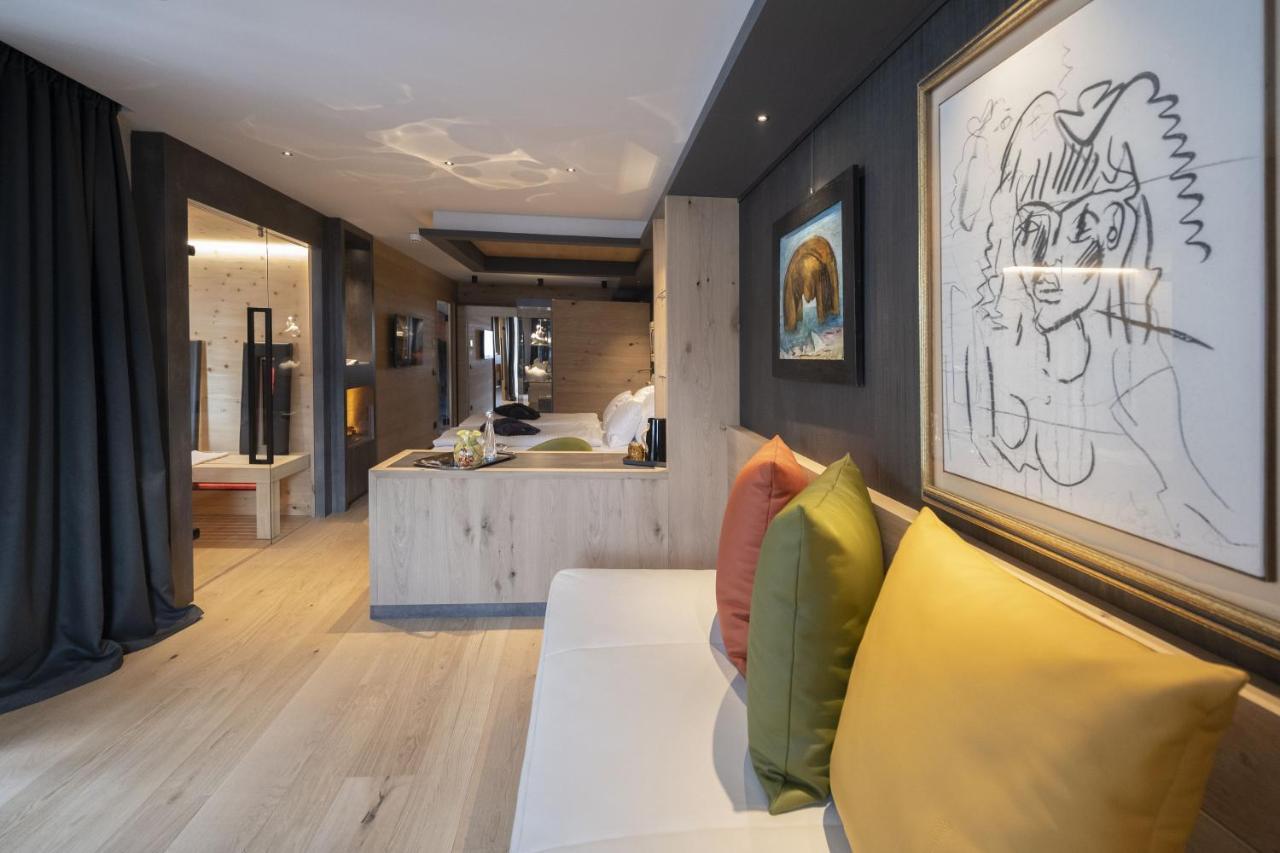 Locanda Degli Artisti Art Hotel Canazei Extérieur photo