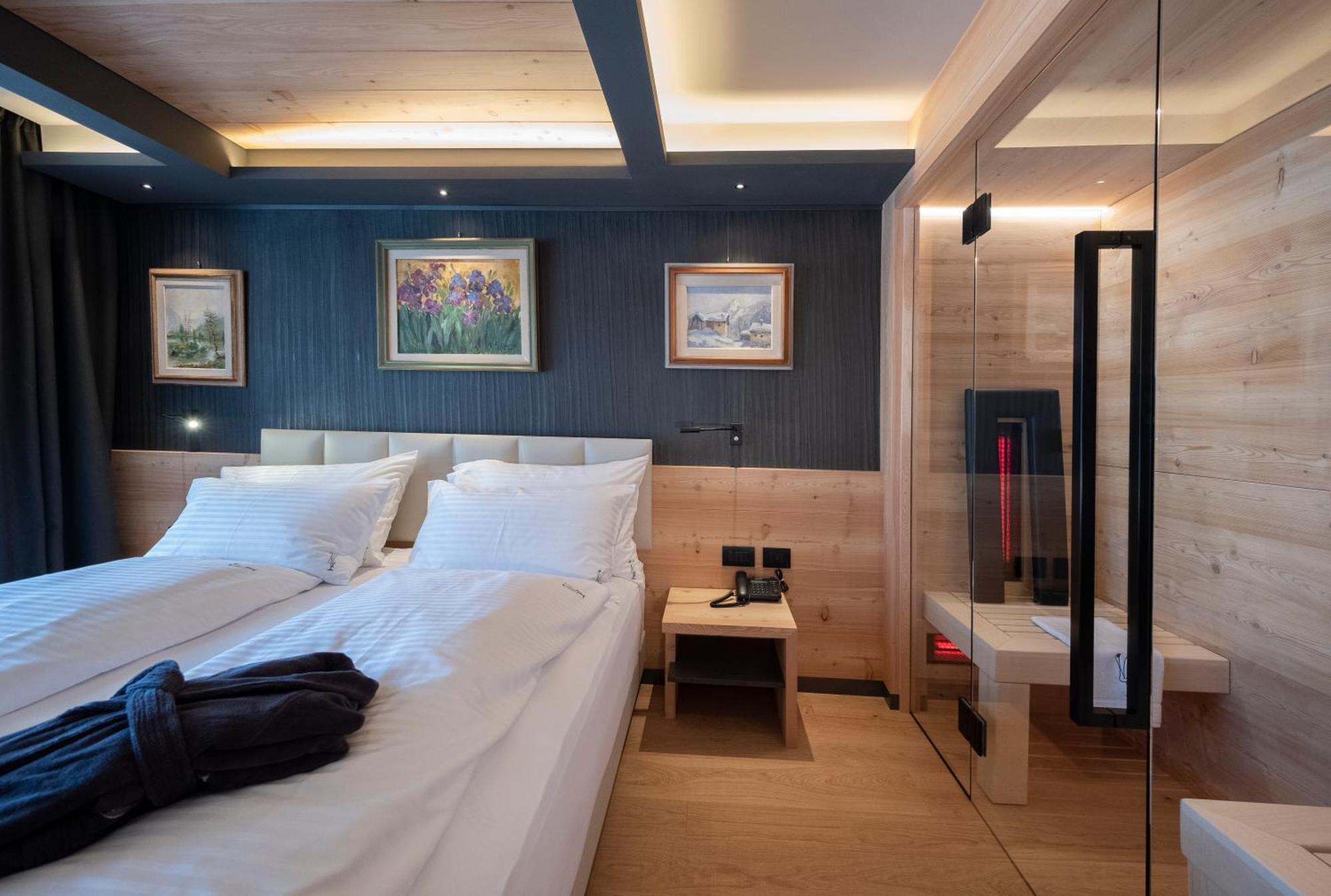 Locanda Degli Artisti Art Hotel Canazei Extérieur photo